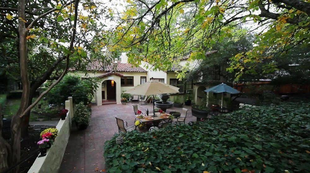 Chelsea Garden Inn Calistoga Exterior photo
